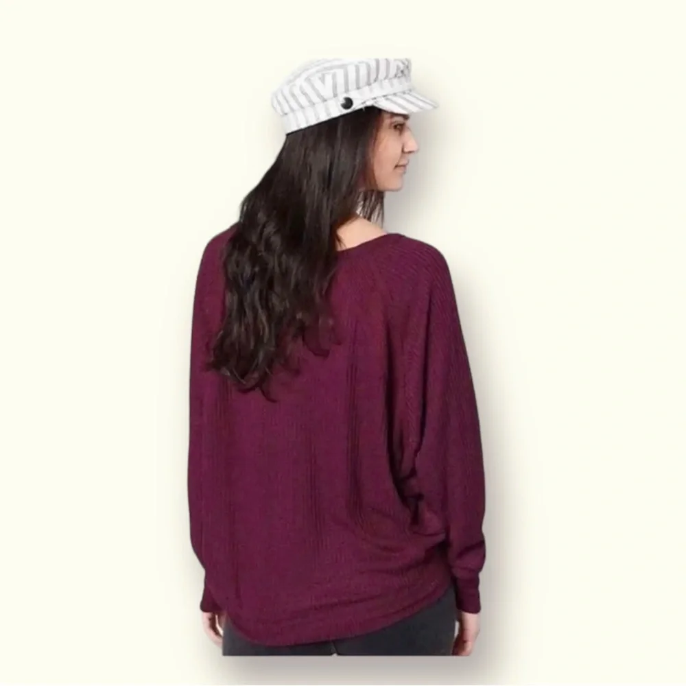 NWT - Free People Santa Clara Pullover Top - Picture 2 of 2